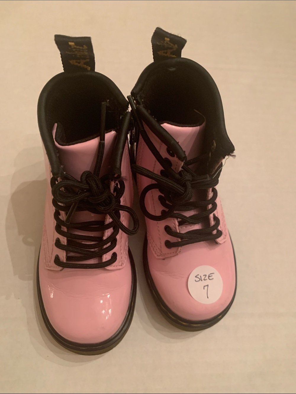 EUC Doc Martins 1460  Little Girl size 7 Pink Patent Leather